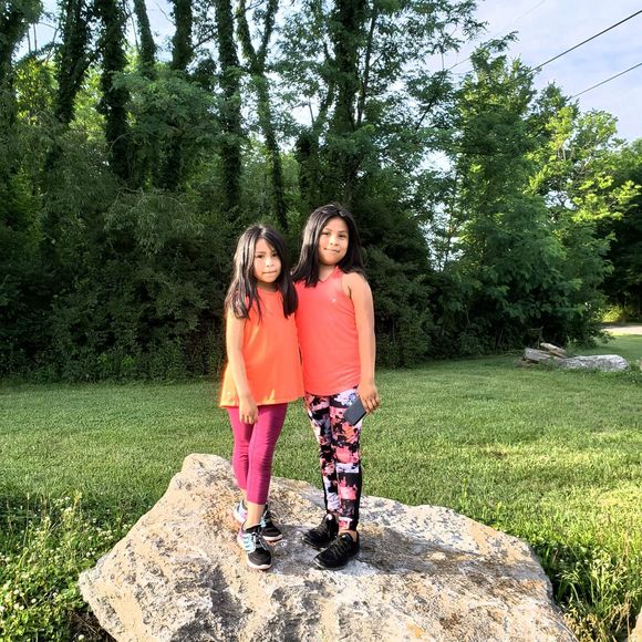 Meet your Posher, Hortencia - Picture 1 of 1